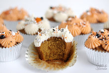 Cargar imagen en el visor de la galería, Pumpkin Cupcakes
